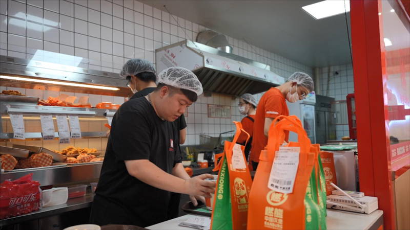 燃熊中國(guó)漢堡加盟品牌客戶群體廣成為眾多加盟商心中理想選擇